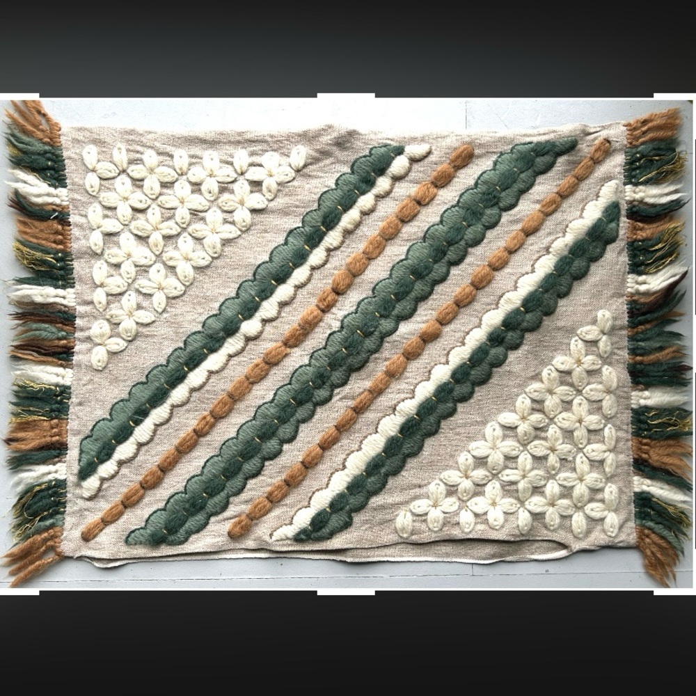 VINTAGE deluxe needlework linen/wool handmade pillow cover         🌟excellent🌟